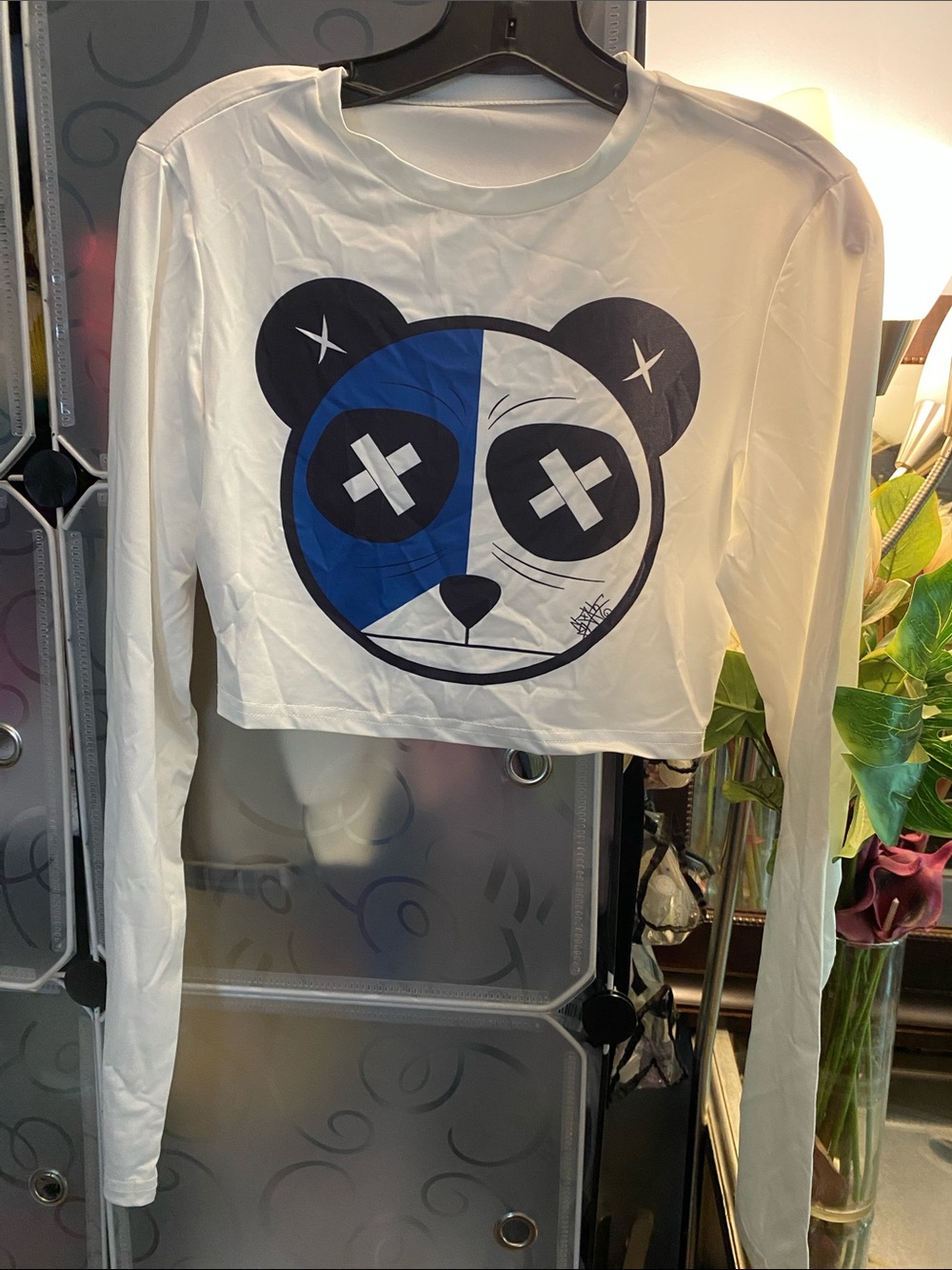 NWOT, Woman Crop X Mark The Spot Mouse White, Blue and Black Fun Top